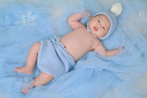 库尔勒摸孕妇肚子沾喜气